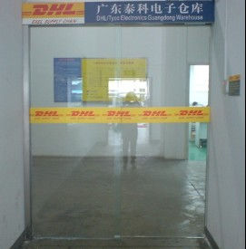 紅外線自動(dòng)門.jpg 紅外線自動(dòng)門.jpg